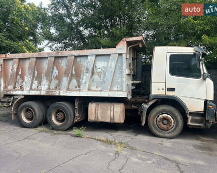 Белый Вольво FM 13, объемом двигателя 12.78 л и пробегом 380 тыс. км за 25000 $, фото 4 на Automoto.ua