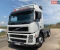 Белый Вольво FM 13, объемом двигателя 12.9 л и пробегом 850 тыс. км за 15500 $, фото 1 на Automoto.ua
