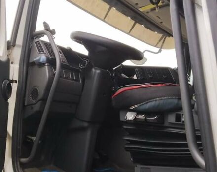 Белый Вольво FM 13, объемом двигателя 12.78 л и пробегом 129 тыс. км за 20500 $, фото 16 на Automoto.ua