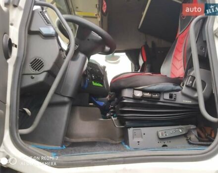Белый Вольво FM 13, объемом двигателя 12.78 л и пробегом 129 тыс. км за 20500 $, фото 21 на Automoto.ua