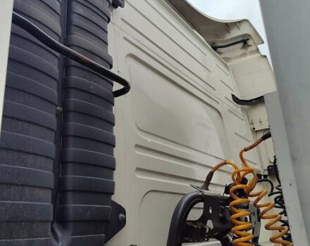 Білий Вольво FM 13, об'ємом двигуна 12.8 л та пробігом 1 тис. км за 15000 $, фото 8 на Automoto.ua