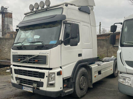 Білий Вольво FM 13, об'ємом двигуна 12.9 л та пробігом 1 тис. км за 12000 $, фото 1 на Automoto.ua