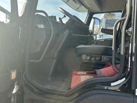 Чорний Вольво FM 13, об'ємом двигуна 10.84 л та пробігом 497 тис. км за 23000 $, фото 1 на Automoto.ua