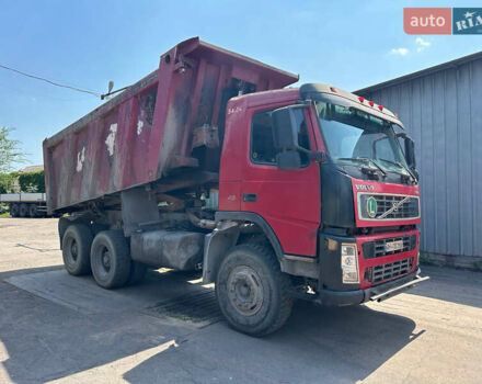Красный Вольво FM 13, объемом двигателя 12.8 л и пробегом 380 тыс. км за 34000 $, фото 2 на Automoto.ua
