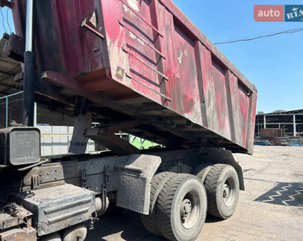 Красный Вольво FM 13, объемом двигателя 12.8 л и пробегом 380 тыс. км за 42000 $, фото 6 на Automoto.ua