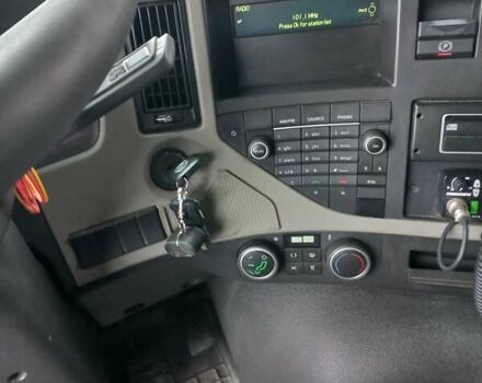 Червоний Вольво FM 13, об'ємом двигуна 10.85 л та пробігом 171 тис. км за 14500 $, фото 17 на Automoto.ua