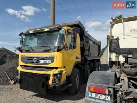 Желтый Вольво FM 13, объемом двигателя 12.78 л и пробегом 277 тыс. км за 68000 $, фото 1 на Automoto.ua