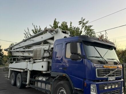 Синий Вольво FM 2850, объемом двигателя 12.8 л и пробегом 200 тыс. км за 119000 $, фото 1 на Automoto.ua