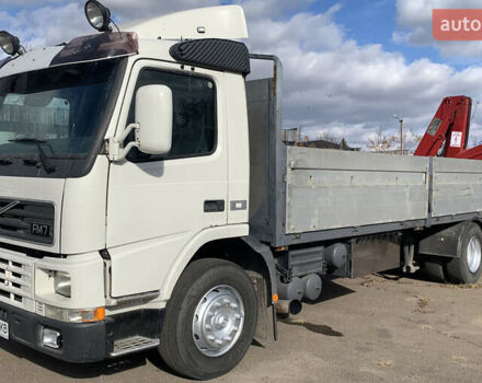 Белый Вольво FM 7, объемом двигателя 6.7 л и пробегом 895 тыс. км за 24500 $, фото 1 на Automoto.ua