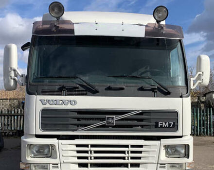 Белый Вольво FM 7, объемом двигателя 6.7 л и пробегом 895 тыс. км за 23000 $, фото 11 на Automoto.ua