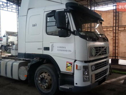 Белый Вольво FM 9, объемом двигателя 9.37 л и пробегом 1 тыс. км за 8000 $, фото 1 на Automoto.ua