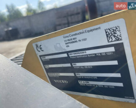 Желтый Вольво MC 70B, объемом двигателя 4.5 л и пробегом 4 тыс. км за 41000 $, фото 16 на Automoto.ua