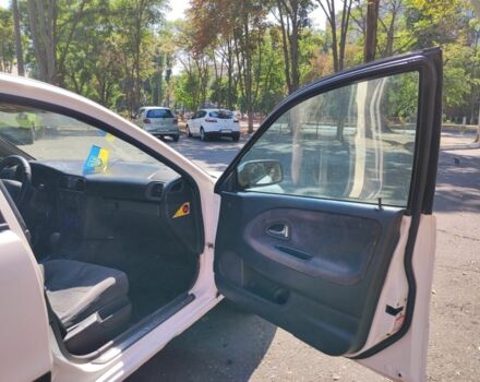 Белый Вольво С40, объемом двигателя 1 л и пробегом 250 тыс. км за 1400 $, фото 19 на Automoto.ua