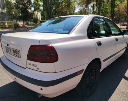 Белый Вольво С40, объемом двигателя 1 л и пробегом 250 тыс. км за 1400 $, фото 4 на Automoto.ua