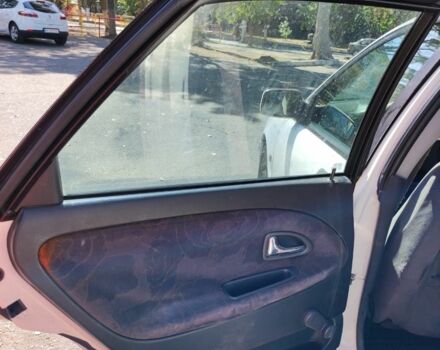 Белый Вольво С40, объемом двигателя 1 л и пробегом 250 тыс. км за 1400 $, фото 9 на Automoto.ua