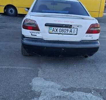 Белый Вольво С40, объемом двигателя 1.8 л и пробегом 350 тыс. км за 1600 $, фото 8 на Automoto.ua