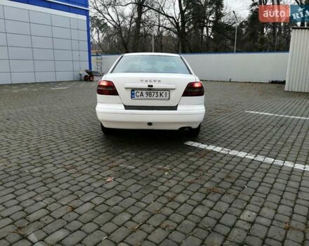 Білий Вольво S40, об'ємом двигуна 1.73 л та пробігом 356 тис. км за 1800 $, фото 2 на Automoto.ua
