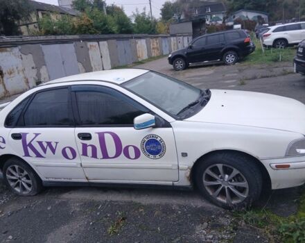 Вольво С40 1998 в Киеве на Automoto.ua Белый Вольво С40, объемом двигателя 2 л и пробегом 196 тыс. км за 1300 $, фото 3 на Automoto.ua