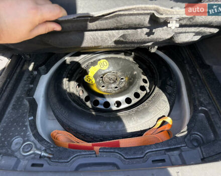 Вольво С40 2006 в Киеве на Automoto.ua Белый Вольво С40, объемом двигателя 2 л и пробегом 265 тыс. км за 6000 $, фото 10 на Automoto.ua