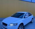 Белый Вольво С40, объемом двигателя 1.6 л и пробегом 322 тыс. км за 5700 $, фото 1 на Automoto.ua
