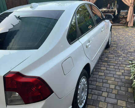 Білий Вольво S40, об'ємом двигуна 1.6 л та пробігом 234 тис. км за 6500 $, фото 5 на Automoto.ua