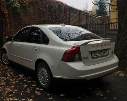 Белый Вольво С40, объемом двигателя 1.6 л и пробегом 156 тыс. км за 6900 $, фото 1 на Automoto.ua