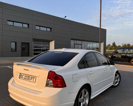 Білий Вольво S40, об'ємом двигуна 1.56 л та пробігом 288 тис. км за 8300 $, фото 22 на Automoto.ua