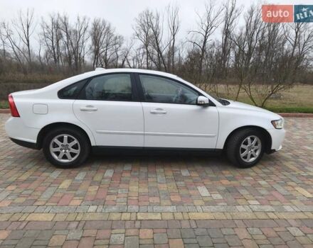 Белый Вольво С40, объемом двигателя 1.6 л и пробегом 188 тыс. км за 6999 $, фото 6 на Automoto.ua