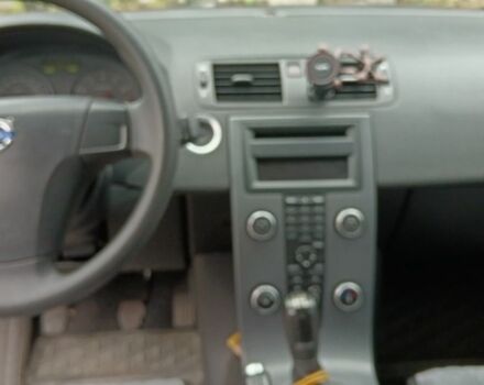 Белый Вольво С40, объемом двигателя 1.6 л и пробегом 214 тыс. км за 6600 $, фото 5 на Automoto.ua