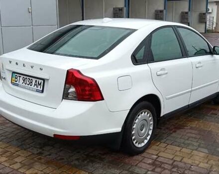 Белый Вольво С40, объемом двигателя 1.6 л и пробегом 211 тыс. км за 7000 $, фото 5 на Automoto.ua