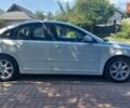 Белый Вольво С40, объемом двигателя 2 л и пробегом 269 тыс. км за 8000 $, фото 7 на Automoto.ua