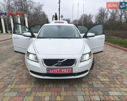 Белый Вольво С40, объемом двигателя 1.6 л и пробегом 188 тыс. км за 6999 $, фото 11 на Automoto.ua