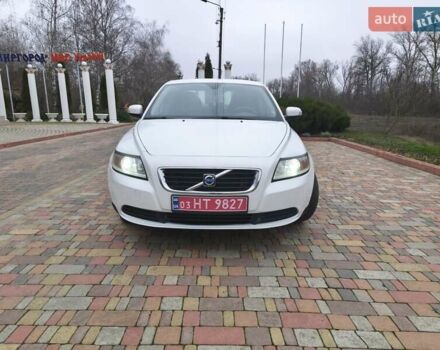 Белый Вольво С40, объемом двигателя 1.6 л и пробегом 188 тыс. км за 6999 $, фото 1 на Automoto.ua