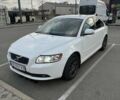 Белый Вольво С40, объемом двигателя 1.56 л и пробегом 215 тыс. км за 7800 $, фото 1 на Automoto.ua
