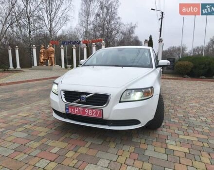 Белый Вольво С40, объемом двигателя 1.6 л и пробегом 188 тыс. км за 6999 $, фото 9 на Automoto.ua