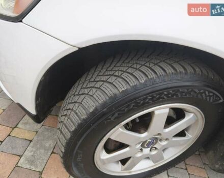 Белый Вольво С40, объемом двигателя 1.6 л и пробегом 188 тыс. км за 6999 $, фото 10 на Automoto.ua