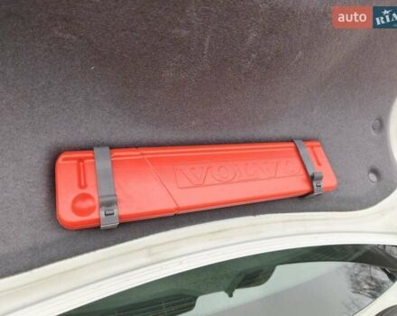 Белый Вольво С40, объемом двигателя 1.6 л и пробегом 188 тыс. км за 6999 $, фото 19 на Automoto.ua