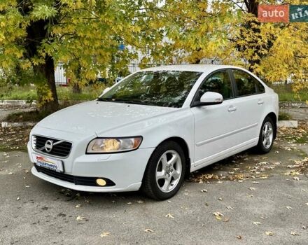Белый Вольво С40, объемом двигателя 2 л и пробегом 190 тыс. км за 7990 $, фото 3 на Automoto.ua