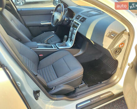 Вольво С40 2011 в Киеве на Automoto.ua Белый Вольво С40, объемом двигателя 1.6 л и пробегом 194 тыс. км за 10000 $, фото 21 на Automoto.ua