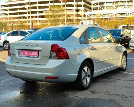 Белый Вольво С40, объемом двигателя 1.6 л и пробегом 194 тыс. км за 9999 $, фото 8 на Automoto.ua