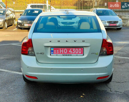 Вольво С40 2011 в Киеве на Automoto.ua Белый Вольво С40, объемом двигателя 1.6 л и пробегом 194 тыс. км за 10000 $, фото 8 на Automoto.ua