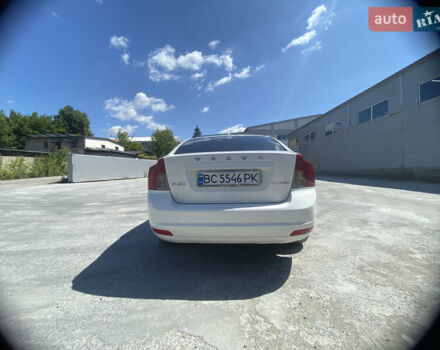 Белый Вольво С40, объемом двигателя 2 л и пробегом 217 тыс. км за 7300 $, фото 5 на Automoto.ua