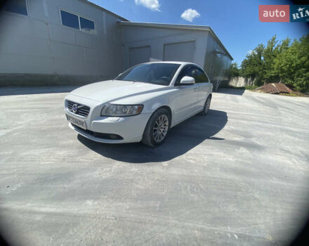 Белый Вольво С40, объемом двигателя 2 л и пробегом 217 тыс. км за 7300 $, фото 11 на Automoto.ua