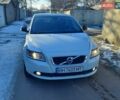 Білий Вольво S40, об'ємом двигуна 2 л та пробігом 121 тис. км за 9000 $, фото 1 на Automoto.ua