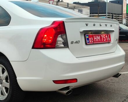 Білий Вольво S40, об'ємом двигуна 2 л та пробігом 233 тис. км за 11299 $, фото 5 на Automoto.ua