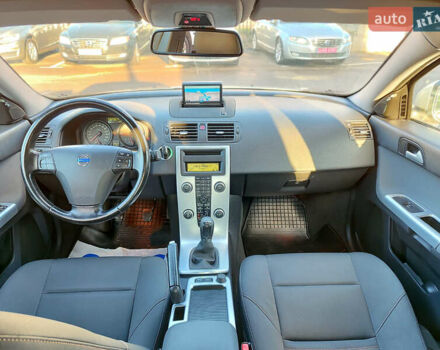 Вольво С40 2011 в Киеве на Automoto.ua Белый Вольво С40, объемом двигателя 1.6 л и пробегом 194 тыс. км за 10000 $, фото 29 на Automoto.ua