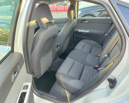 Белый Вольво С40, объемом двигателя 1.6 л и пробегом 194 тыс. км за 9999 $, фото 18 на Automoto.ua