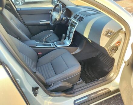 Белый Вольво С40, объемом двигателя 1.6 л и пробегом 194 тыс. км за 9999 $, фото 14 на Automoto.ua