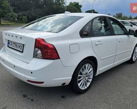 Белый Вольво С40, объемом двигателя 2 л и пробегом 203 тыс. км за 8000 $, фото 4 на Automoto.ua