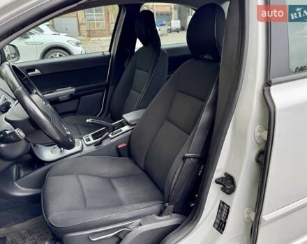 Белый Вольво С40, объемом двигателя 2 л и пробегом 190 тыс. км за 7990 $, фото 16 на Automoto.ua